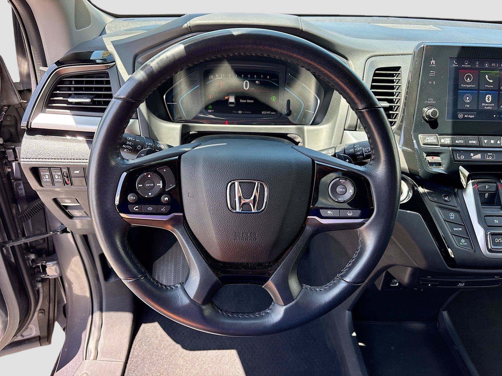Certified 2022 Honda Odyssey Touring image 13
