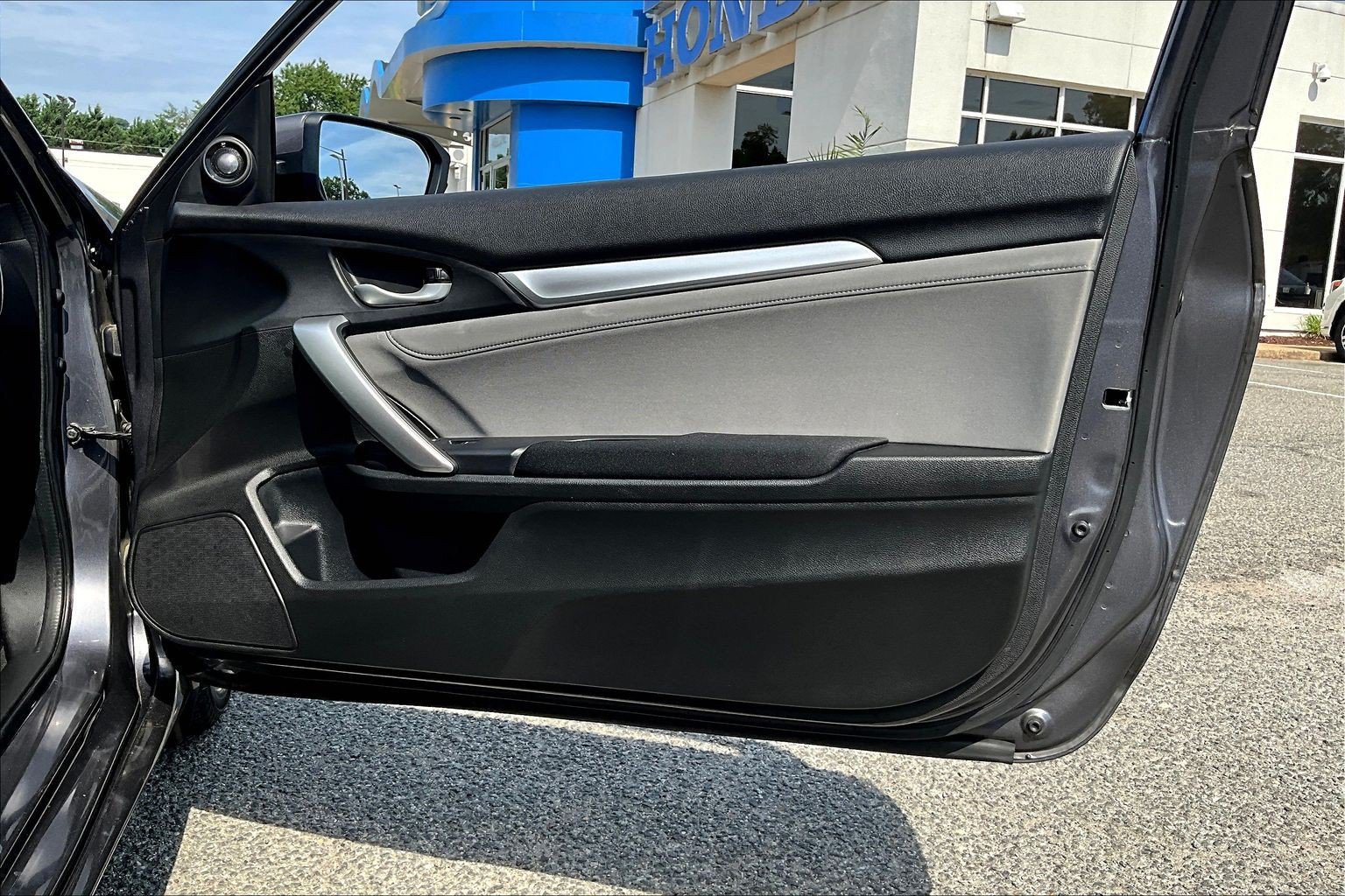 Used 2016 Honda Civic EX-T image 19