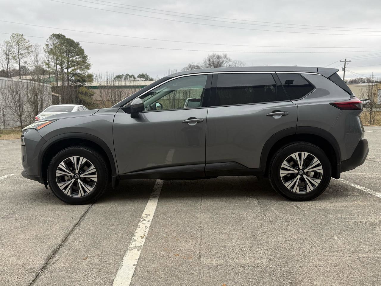 Used 2021 Nissan Rogue SV image 8