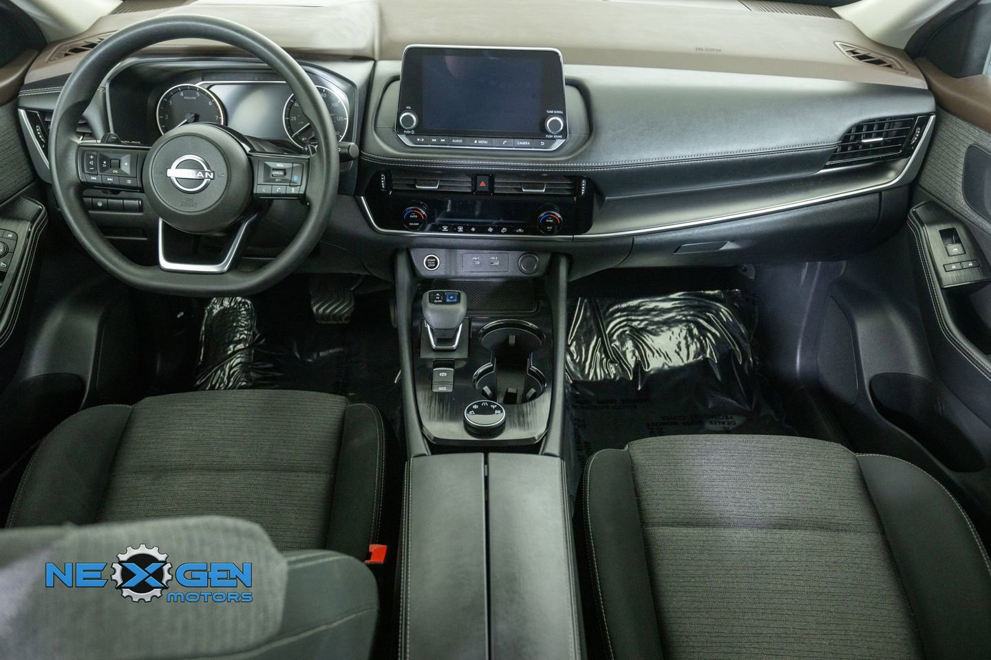 Used 2022 Nissan Rogue SV AWD/4WD image 29