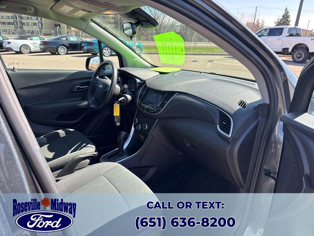 Used 2020 Chevrolet Trax LS w/ Tint and Cruise Package FWD image 31