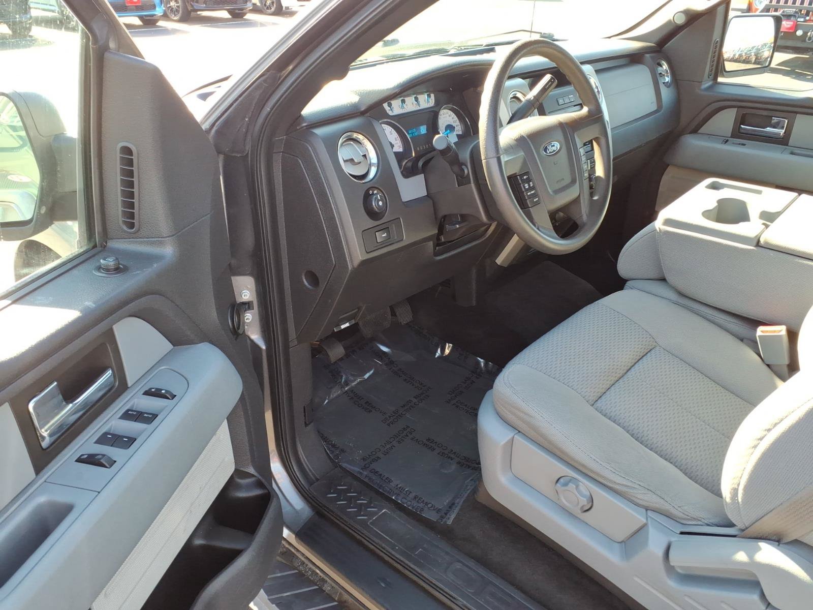 Used 2013 Ford F150 XLT AWD/4WD image 10