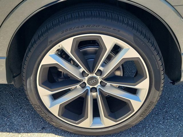 Used 2020 Audi Q3 2.0T Premium Plus w/ Premium Plus Package image 8