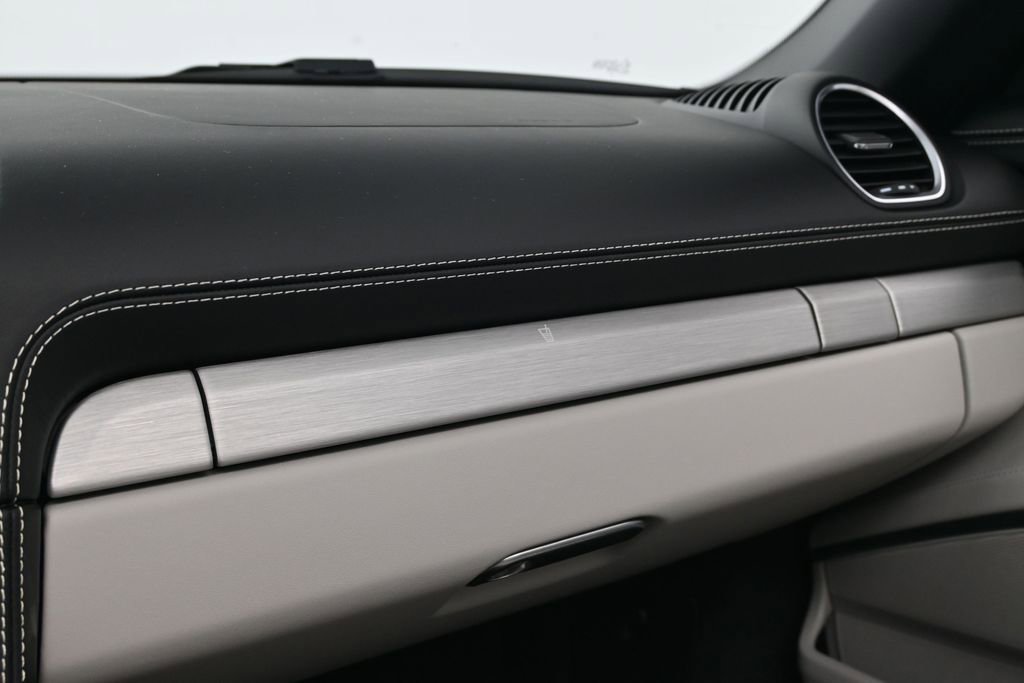 Certified 2025 Porsche 718 Boxster GTS RWD image 24
