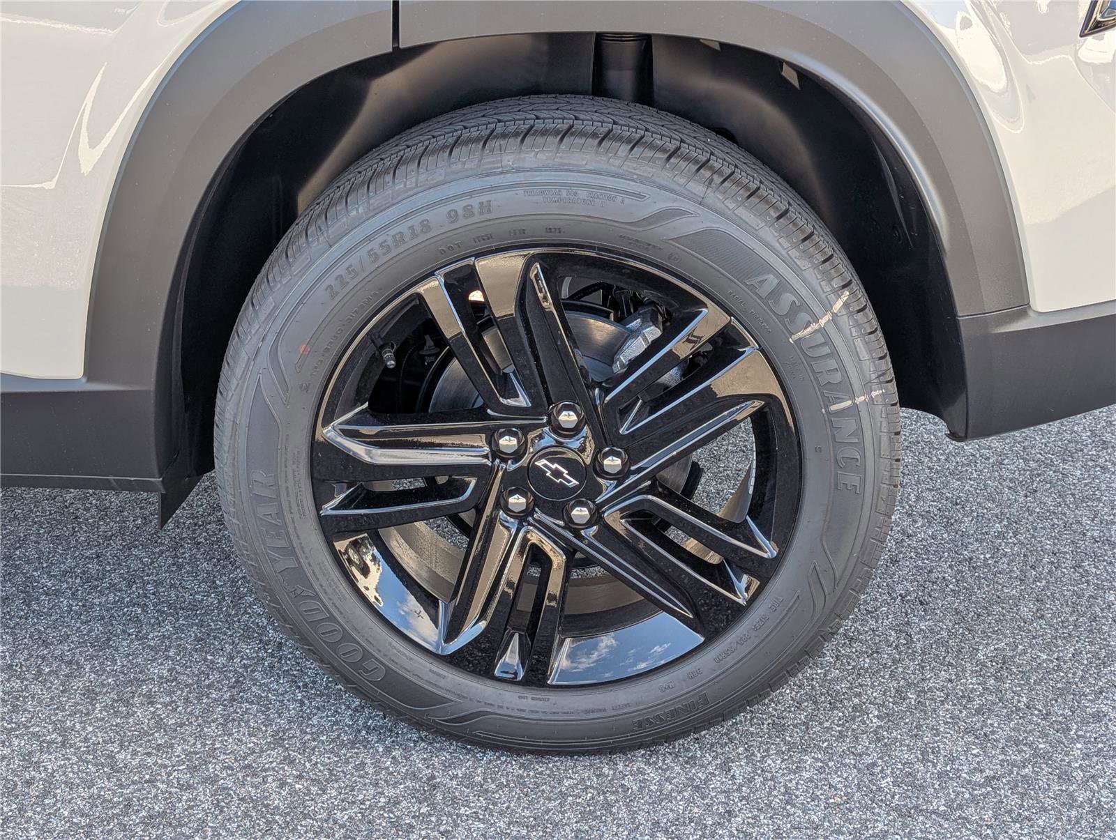 New 2026 Chevrolet Trax ACTIV FWD image 6