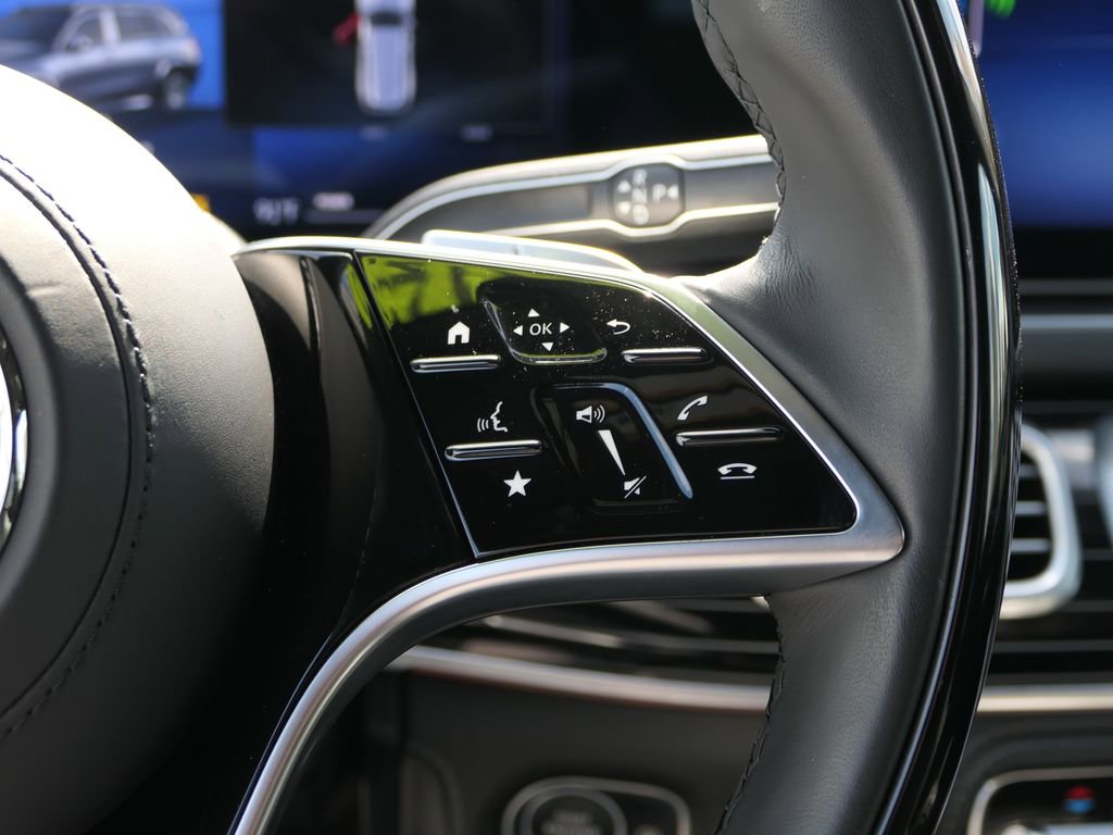 Used 2025 Mercedes-Benz Maybach GLS 600 4MATIC image 16