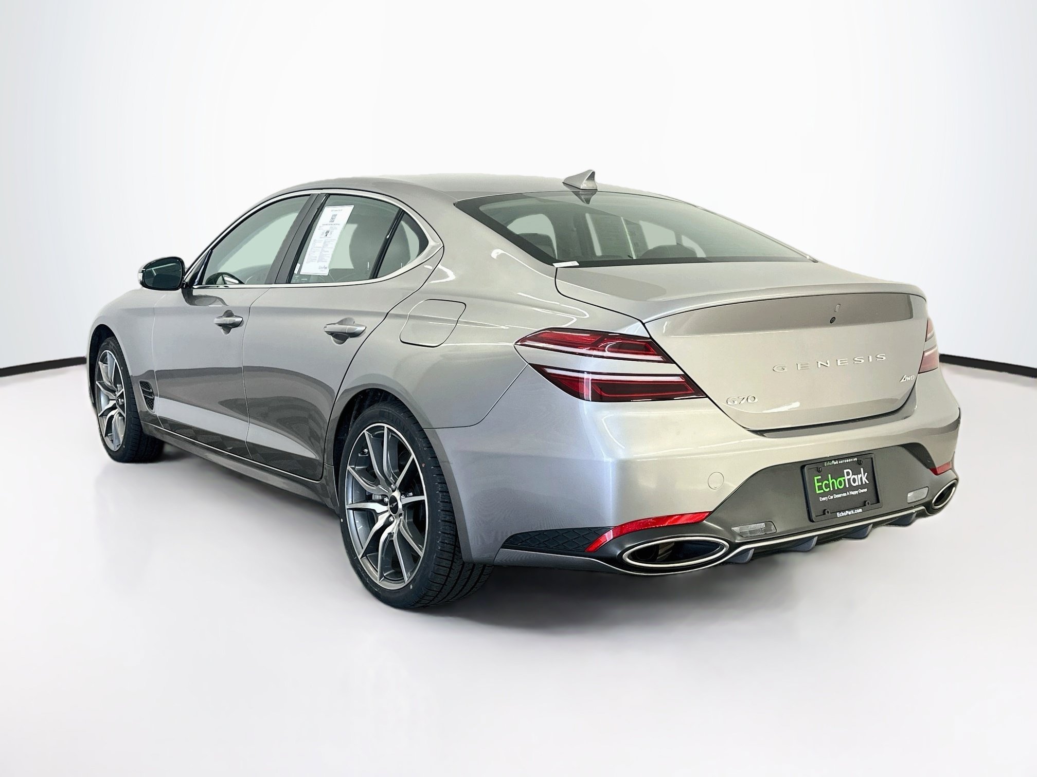 Used 2025 Genesis G70 2.5T AWD/4WD image 5