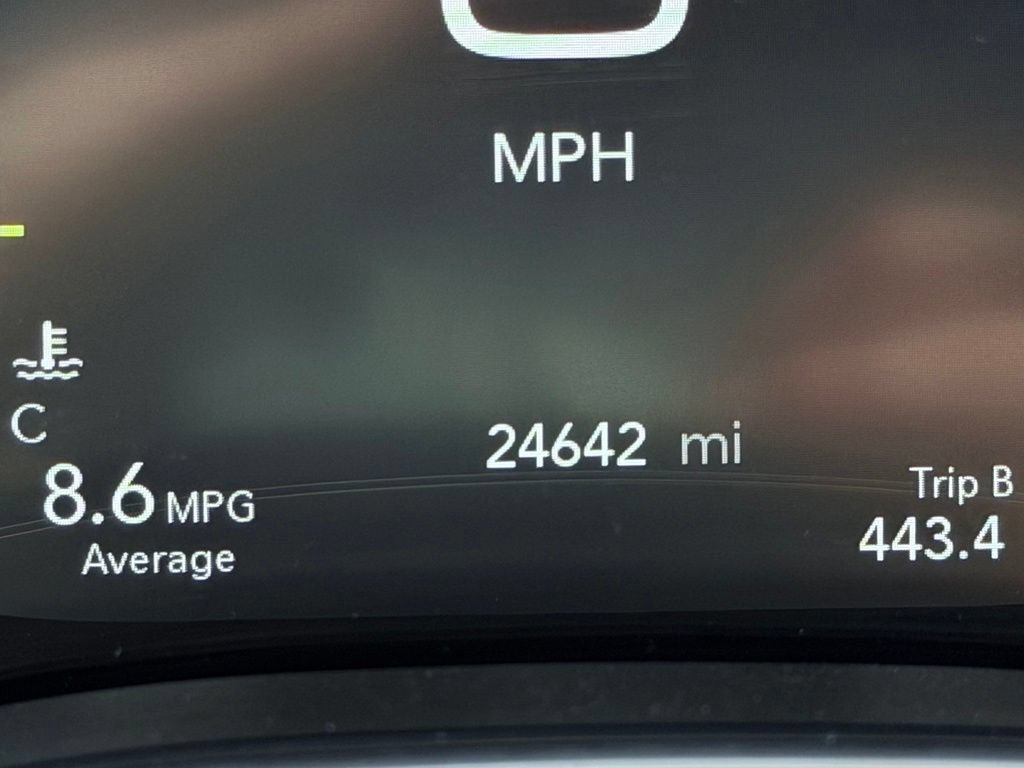 Used 2025 Chrysler Pacifica Limited FWD image 44