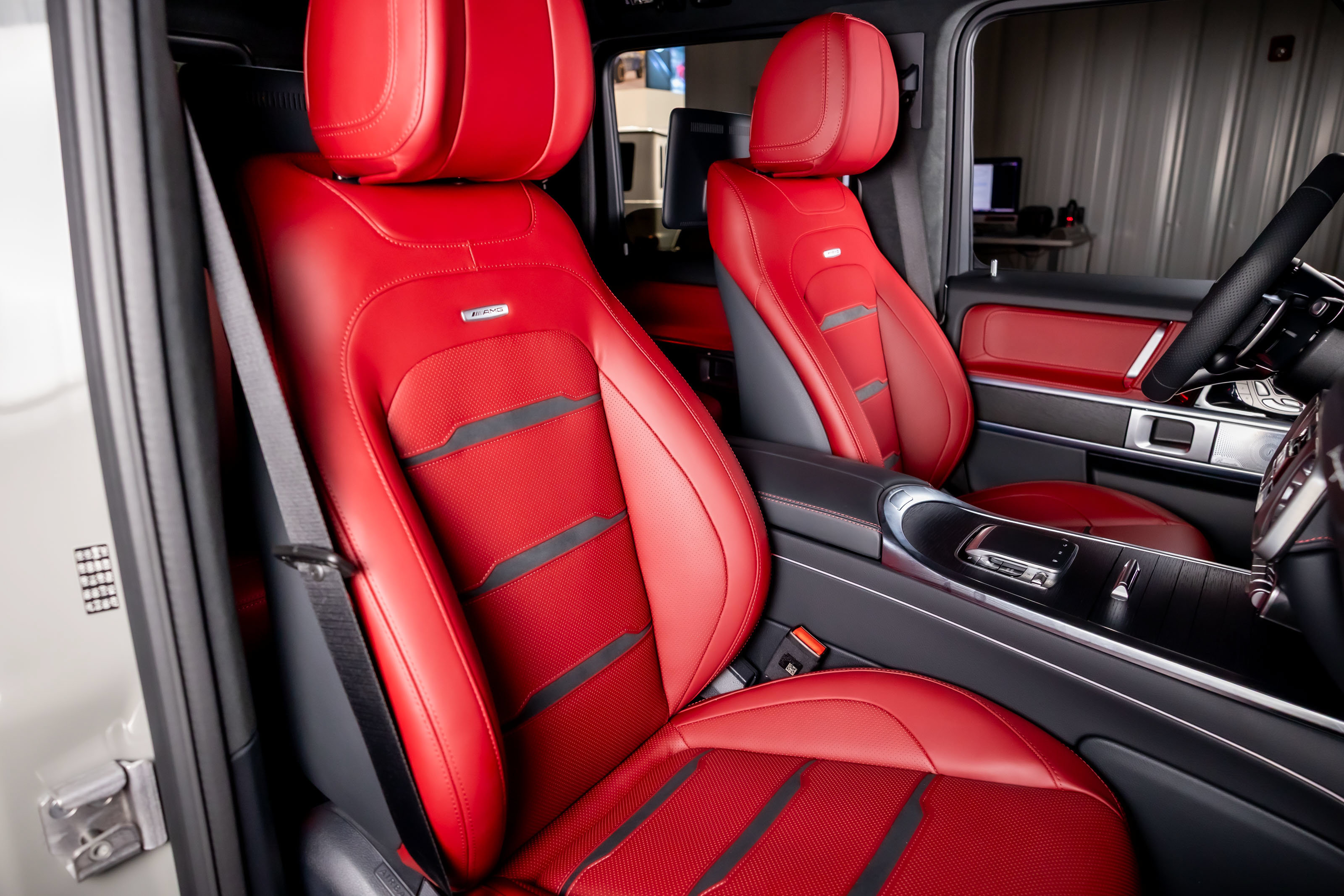 Used 2026 Mercedes-Benz G 63 AMG 4MATIC image 14