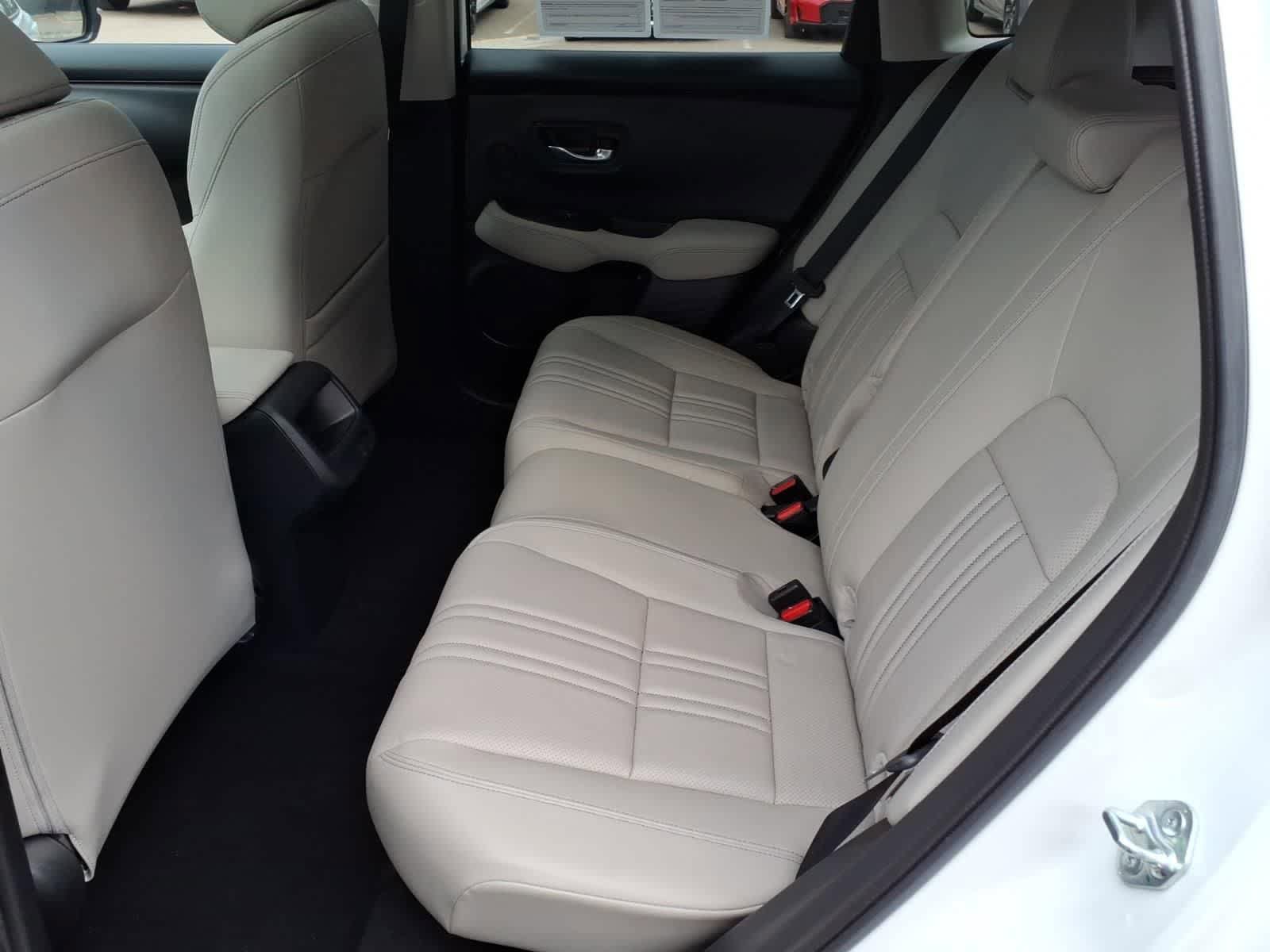 Used 2024 Honda HR-V EX-L image 8