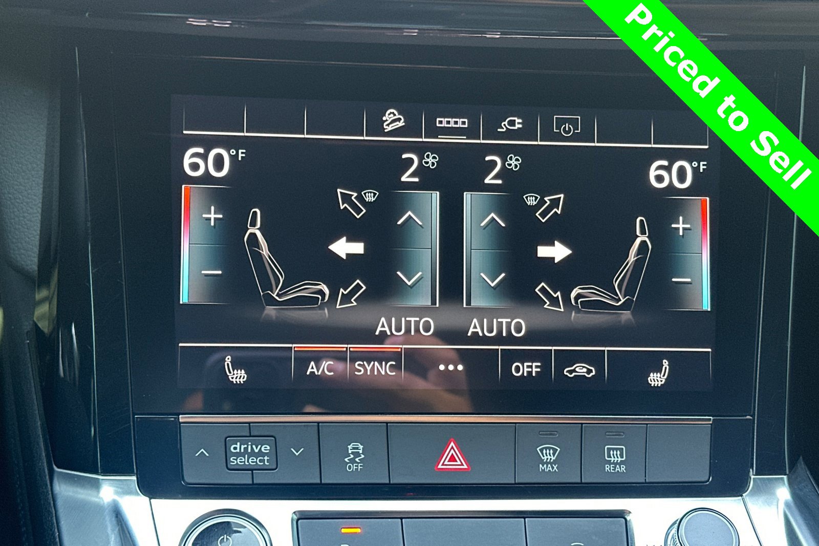 Used 2024 Audi Q8 e-tron Premium image 27