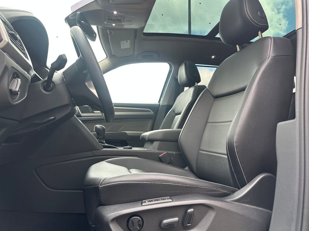 Certified 2023 Volkswagen Atlas SEL AWD/4WD image 3