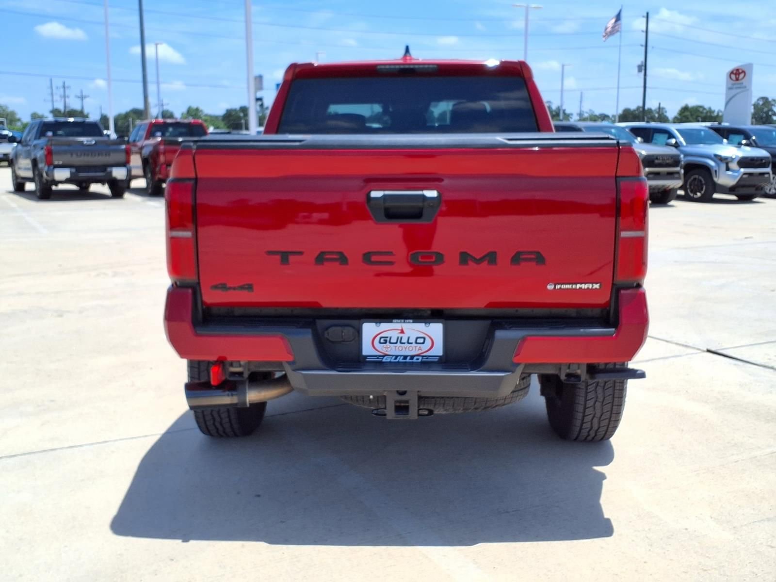 Certified 2025 Toyota Tacoma TRD Off-Road AWD/4WD image 7