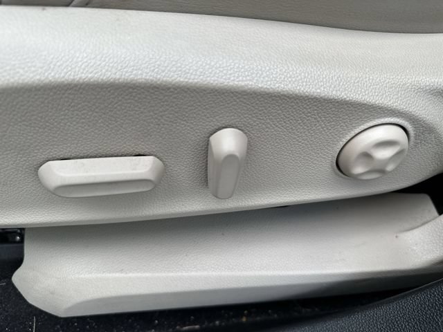Used 2019 Buick Envision Essence AWD/4WD image 16