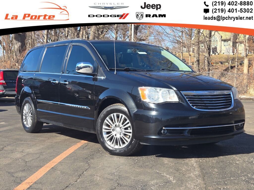 Used 2013 Chrysler Town & Country Touring-L w/ Driver Convenience Group