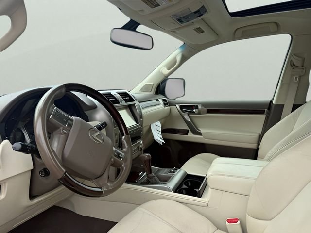 Used 2018 Lexus GX 460 Premium w/ Premium Package AWD/4WD image 17
