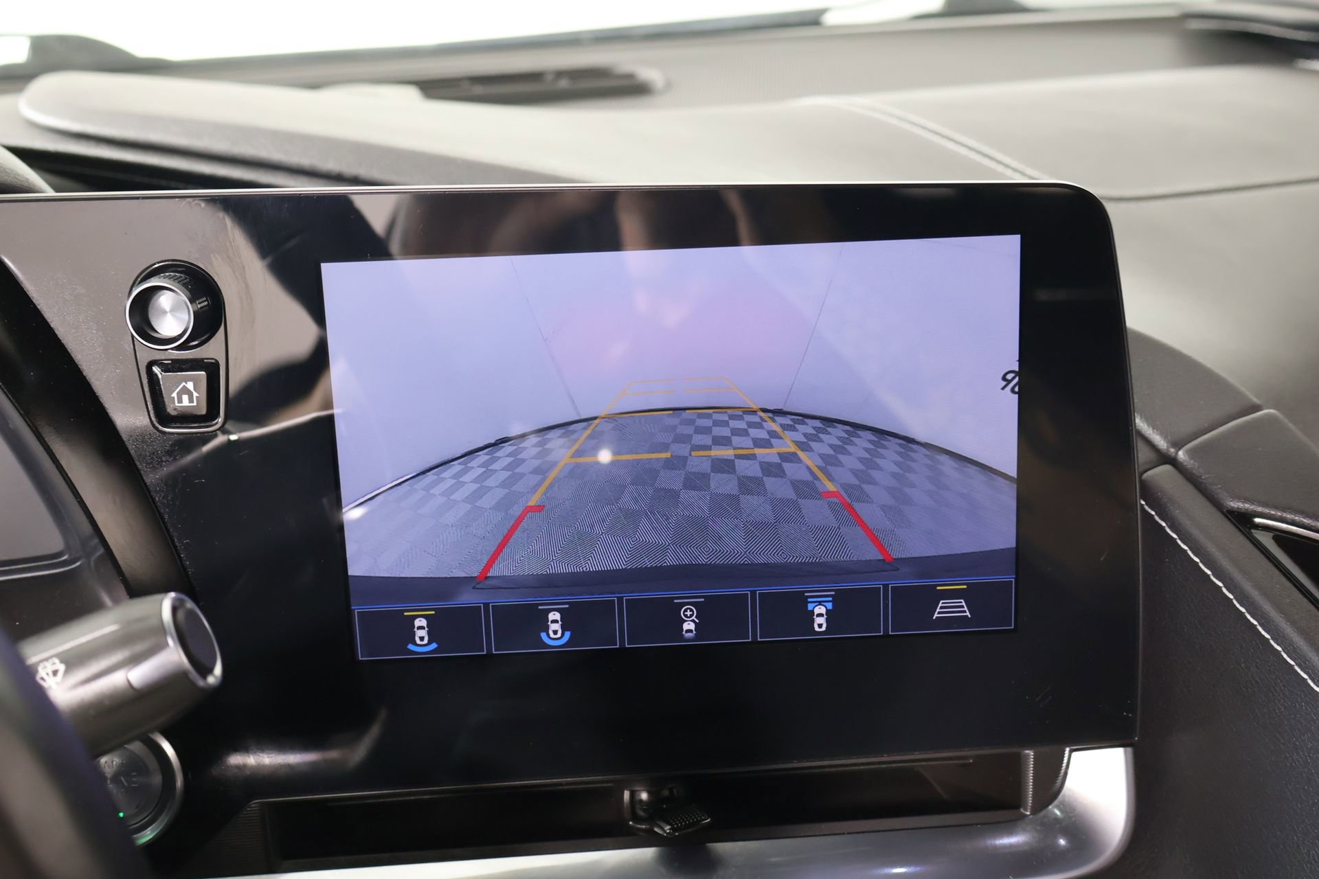 Used 2020 Chevrolet Corvette Stingray Preferred Cpe w/ 2LT Preferred Equipment Group RWD image 6