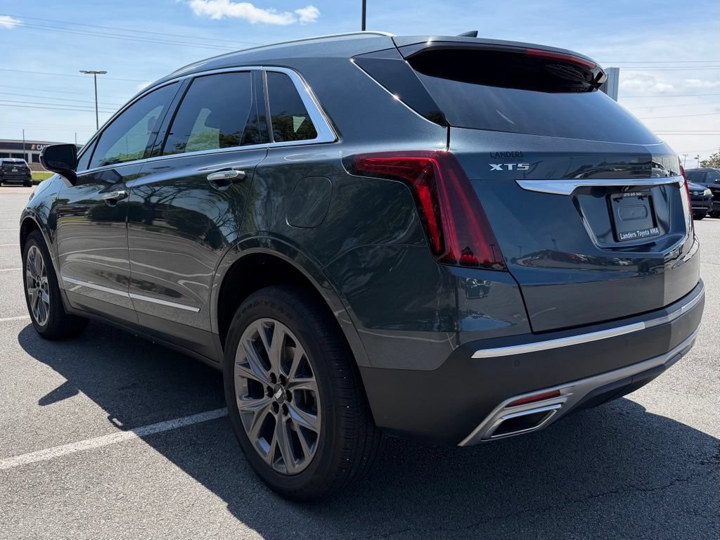Used 2020 Cadillac XT5 Premium Luxury FWD image 5