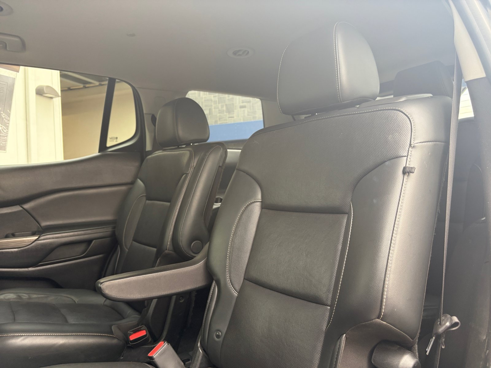 Used 2020 GMC Acadia SLT AWD/4WD image 24