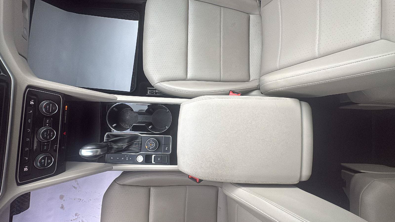 Used 2021 Volkswagen Atlas SEL AWD/4WD image 23
