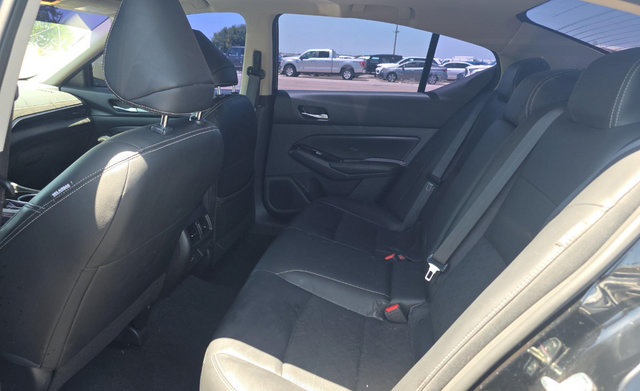 Used 2023 Nissan Altima 2.5 SL AWD/4WD image 8
