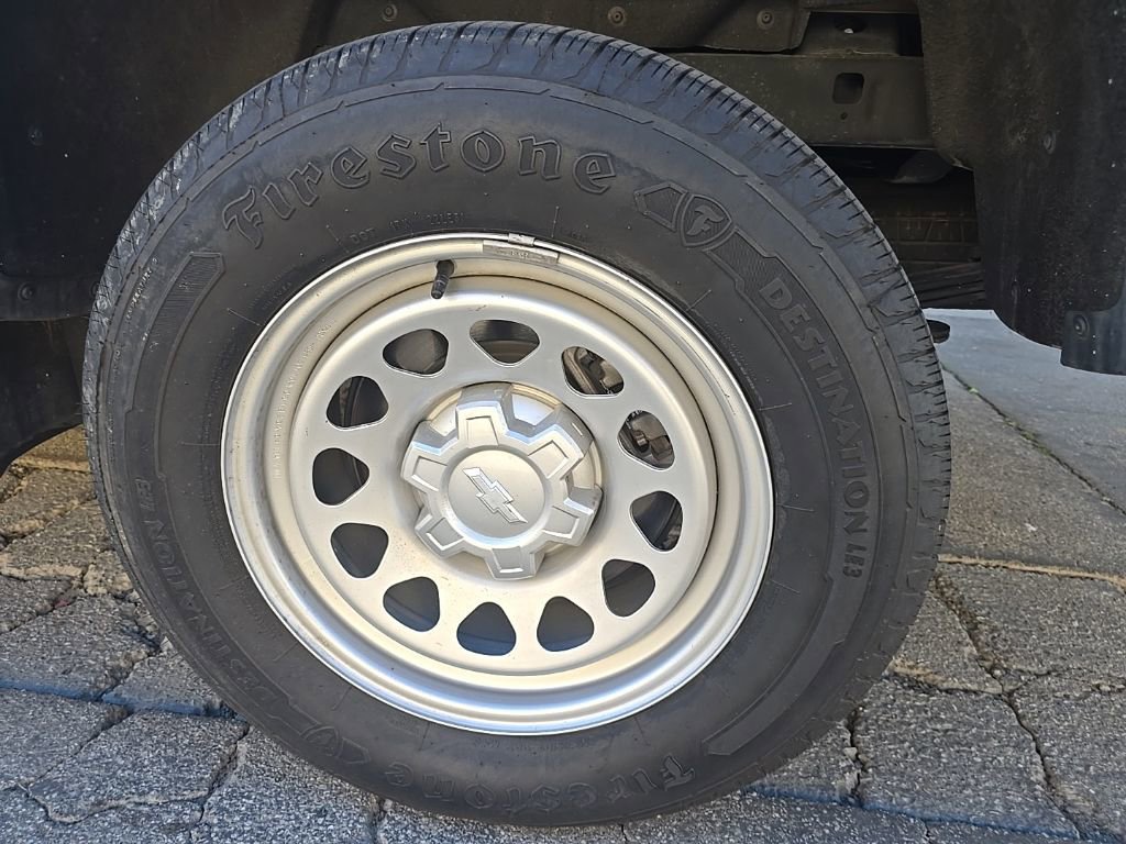 Used 2023 Chevrolet Colorado W/T image 6