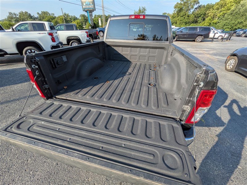 Used 2024 RAM 2500 Tradesman w/ Chrome Appearance Group image 14