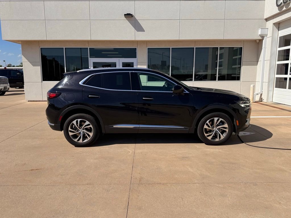 Used 2022 Buick Envision Essence w/ Safety Package image 2