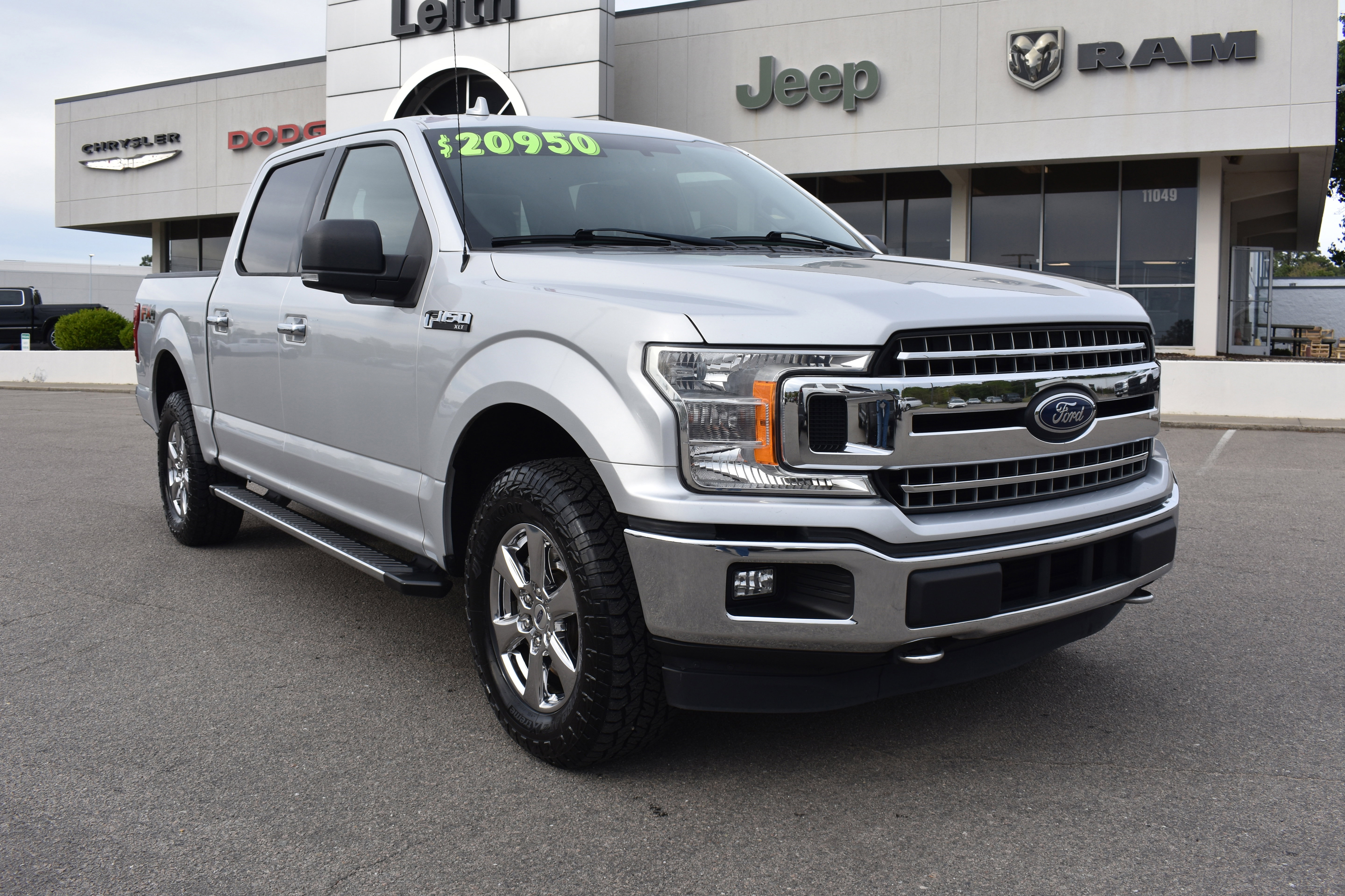 Used 2018 Ford F150 XLT w/ Equipment Group 302A Luxury image 3