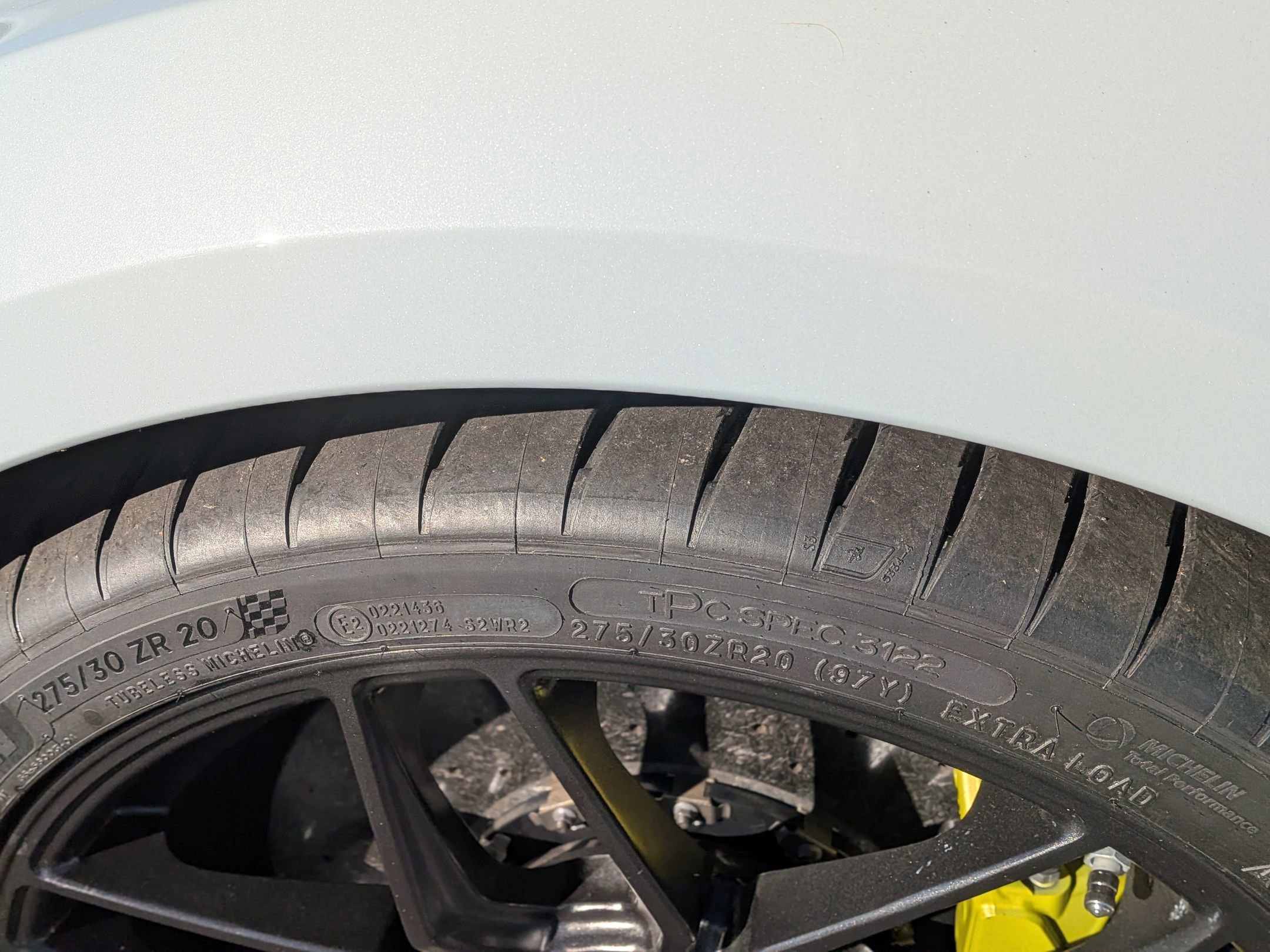 Used 2023 Chevrolet Corvette Z06 w/ Z07 Performance Package image 14