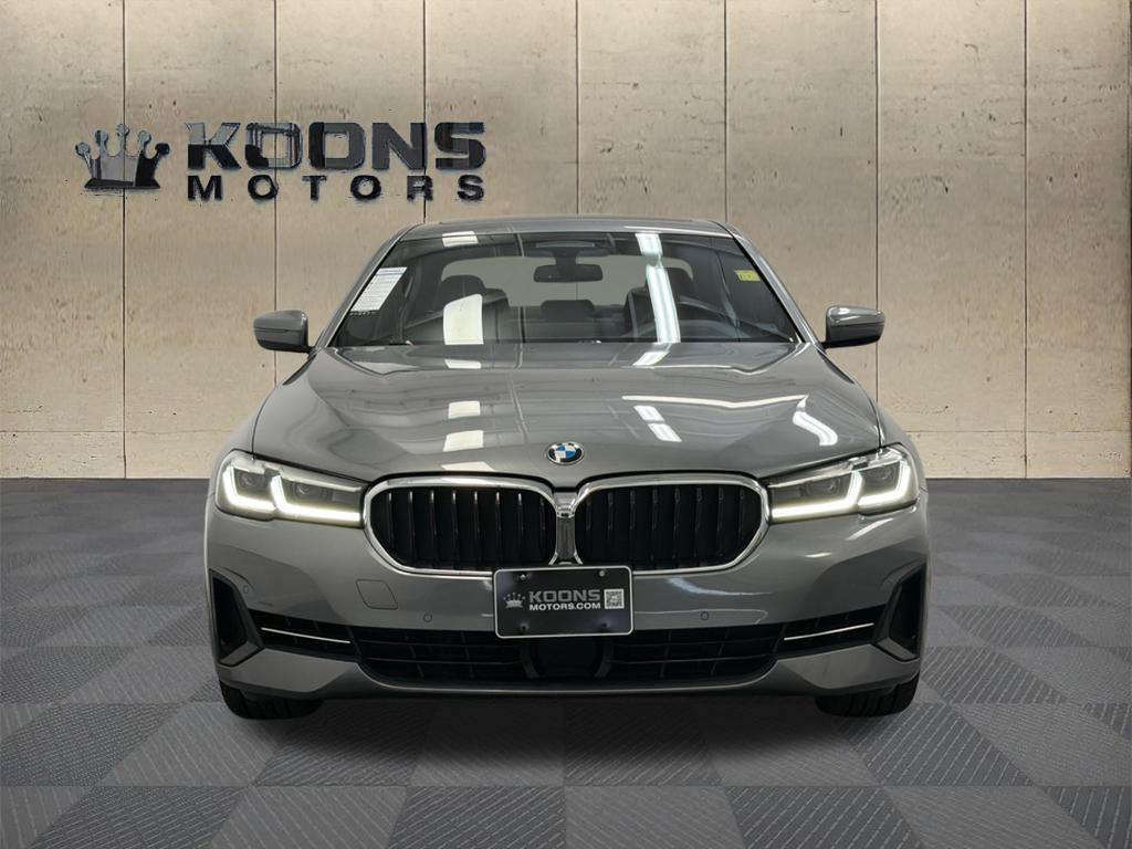 Used 2023 BMW 540i xDrive w/ Premium Package AWD/4WD image 3