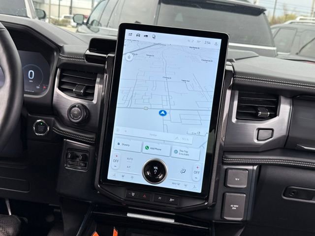 Used 2025 Ford F150 Lightning Platinum AWD/4WD image 3