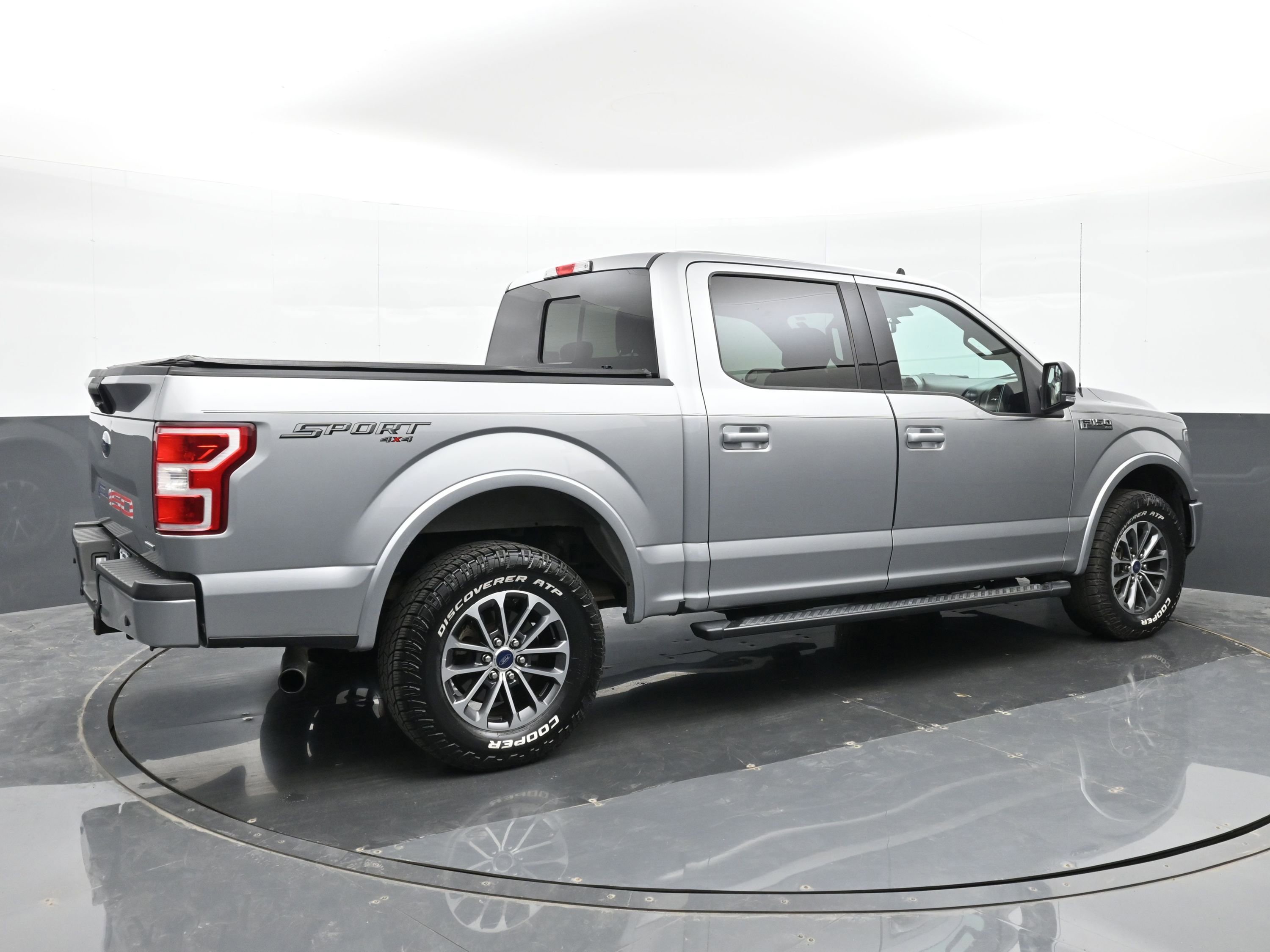 Used 2020 Ford F150 XLT w/ Equipment Group 302A Luxury image 4