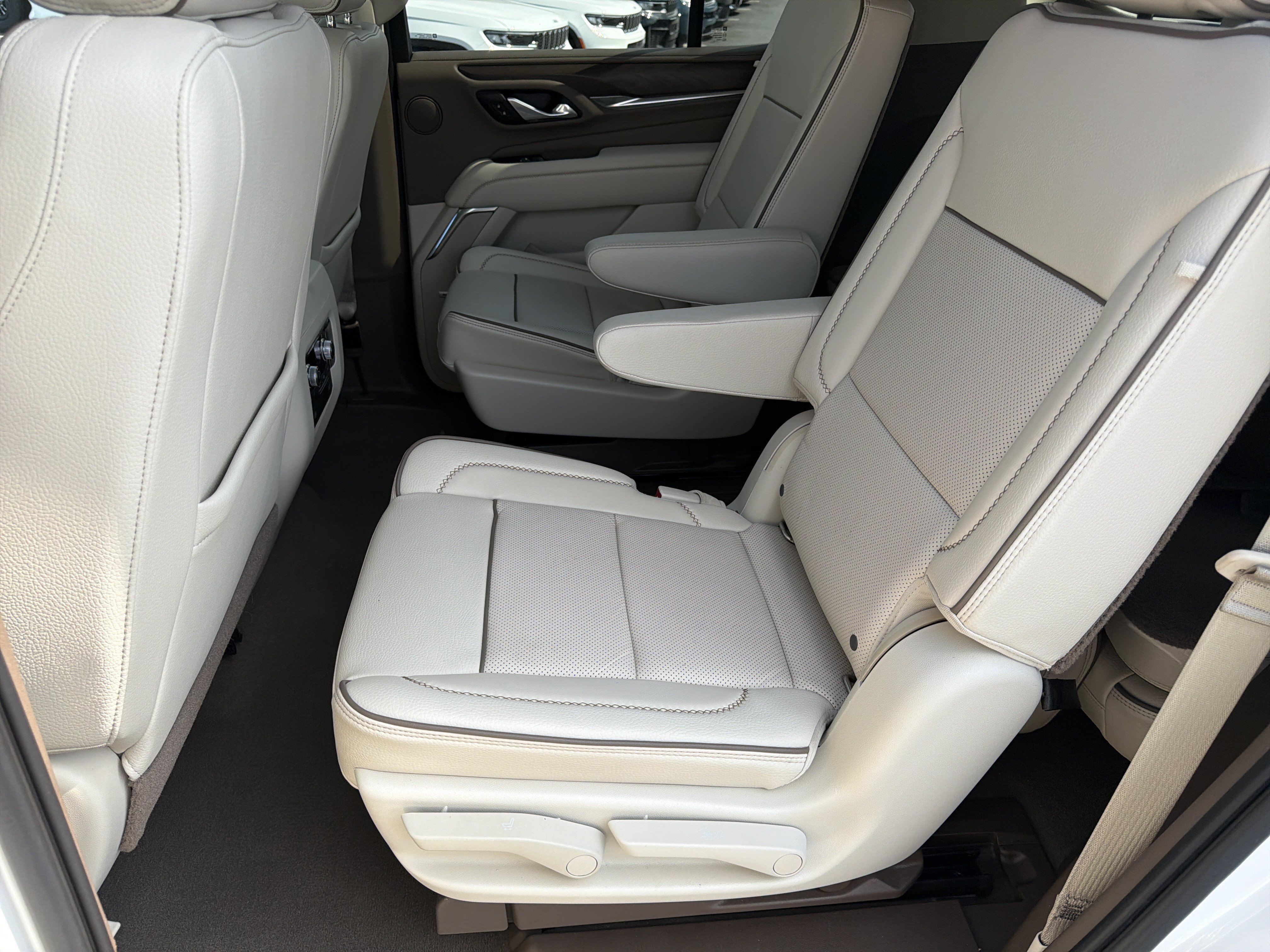 Used 2021 GMC Yukon Denali AWD/4WD image 26