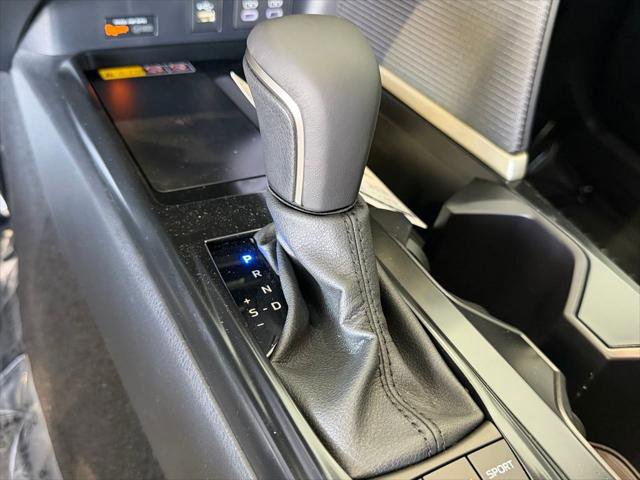 Certified 2026 Toyota Camry SE FWD image 28