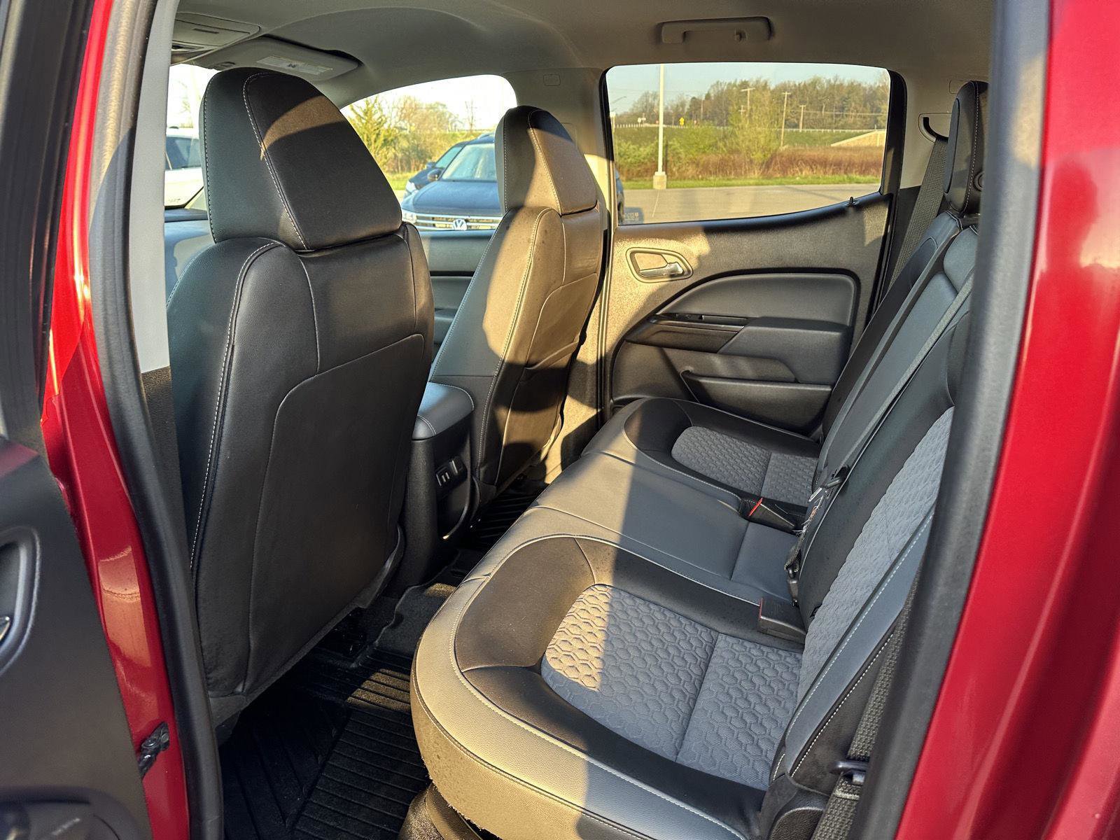 Used 2018 Chevrolet Colorado Z71 image 12