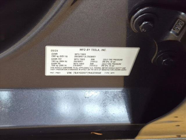 Used 2024 Tesla Model Y Performance AWD/4WD image 27