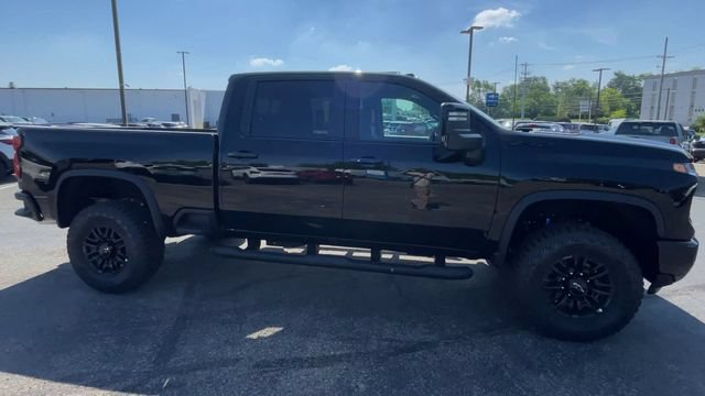 New 2026 Chevrolet Silverado 2500 ZR2 w/ LPO, Dark Essentials Package AWD/4WD image 3