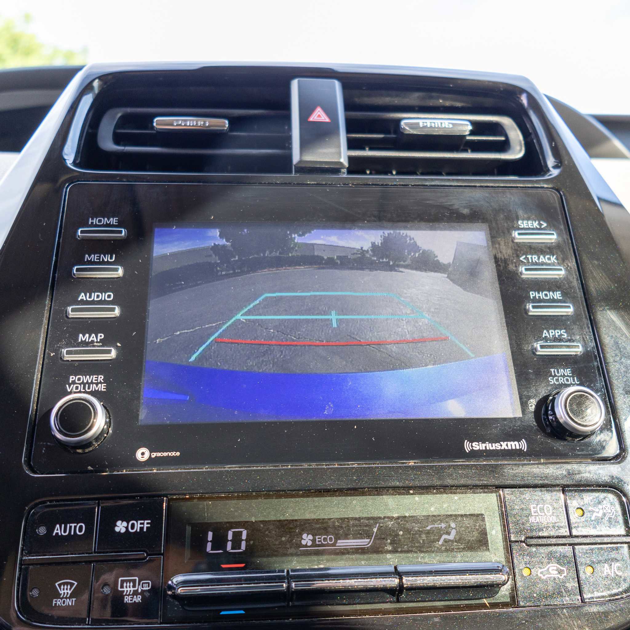 Used 2022 Toyota Prius LE image 15