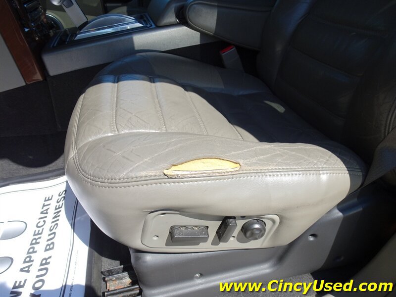 Used 2004 HUMMER H2 w/ Preferred Equipment Group AWD/4WD image 33