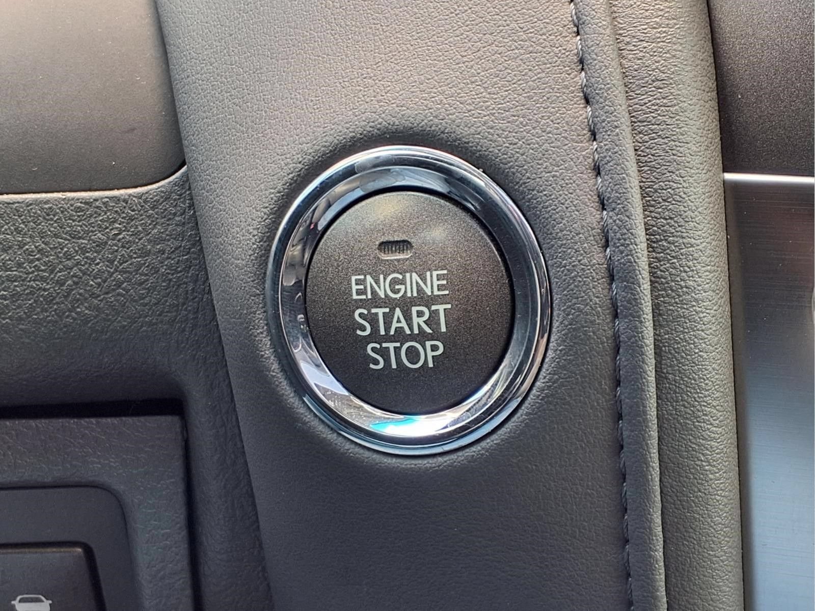 Used 2009 Lexus LX 570 4WD image 21