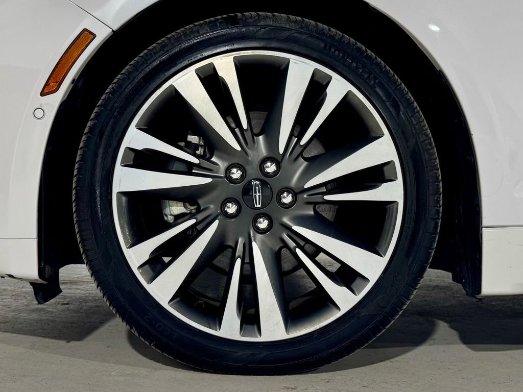 Used 2020 Lincoln MKZ Reserve w/ Elements Package image 33