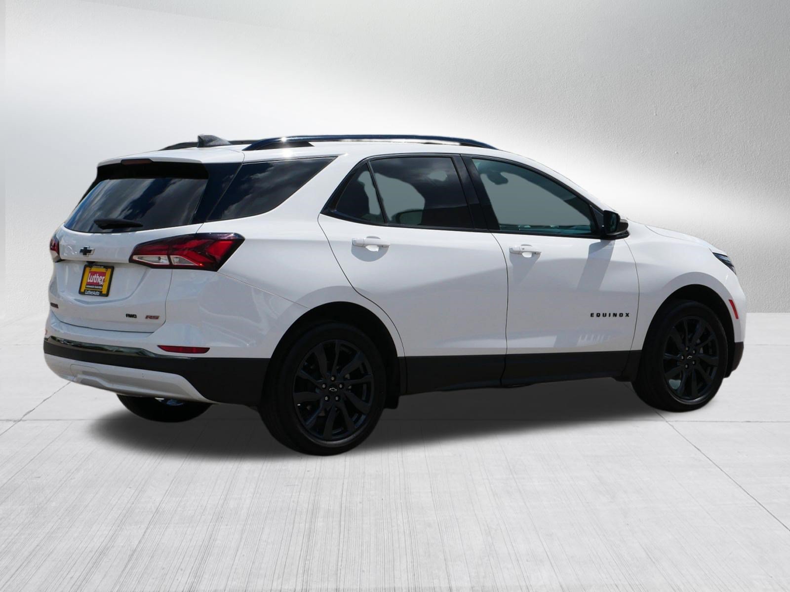 Used 2022 Chevrolet Equinox RS w/ Infotainment Package AWD/4WD image 7