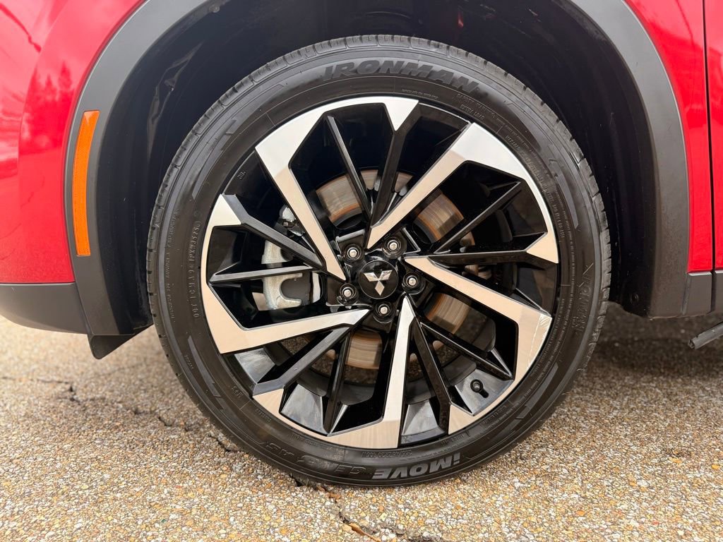 Used 2024 Mitsubishi Outlander SE image 11