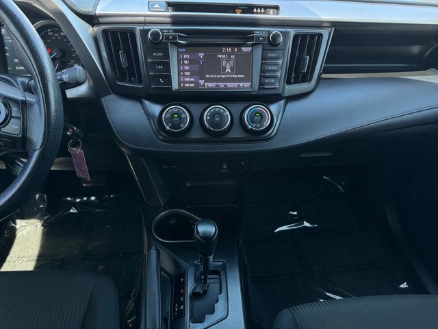 Used 2017 Toyota RAV4 LE FWD image 12