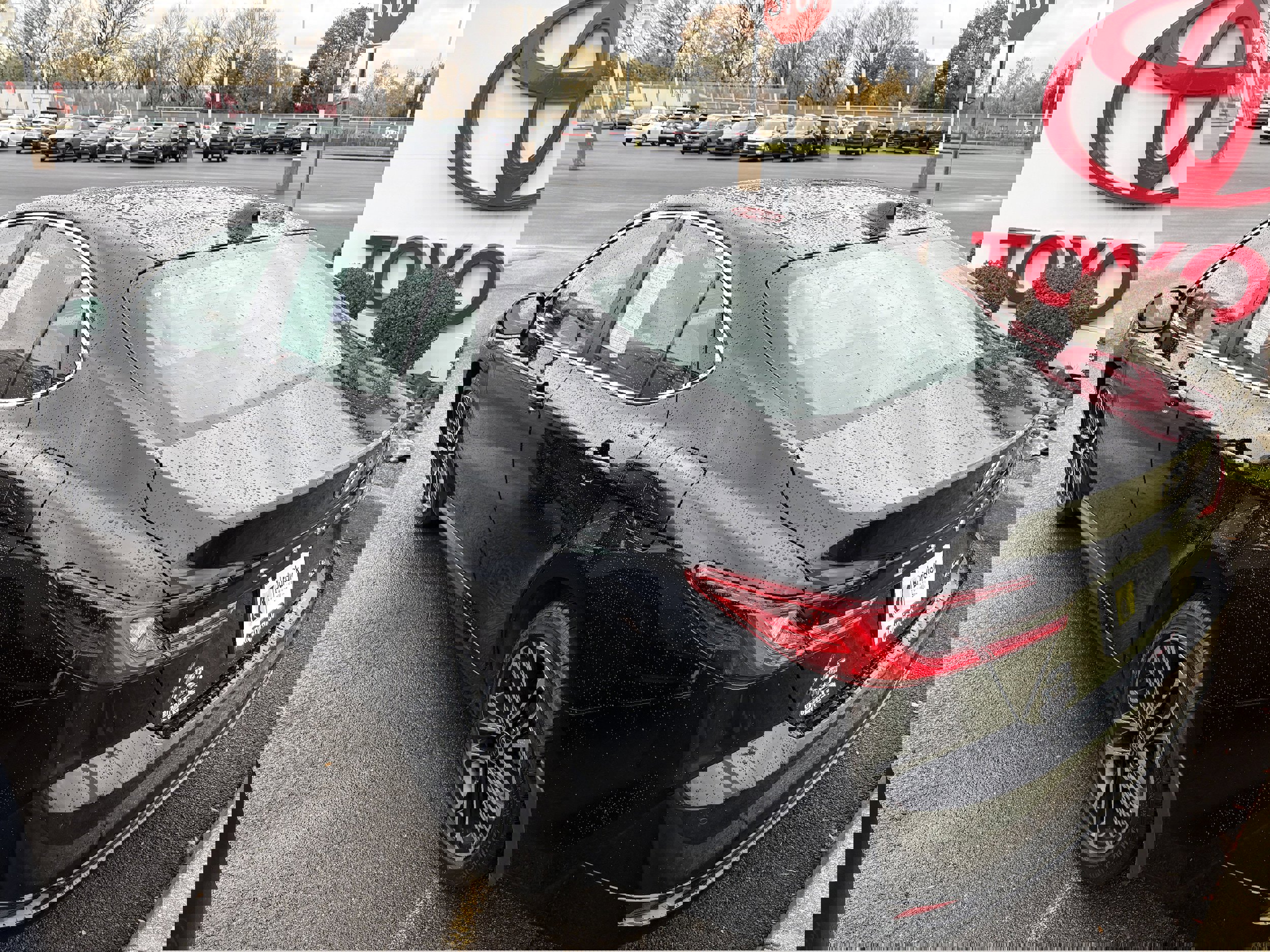 Used 2025 Toyota Camry XLE image 6