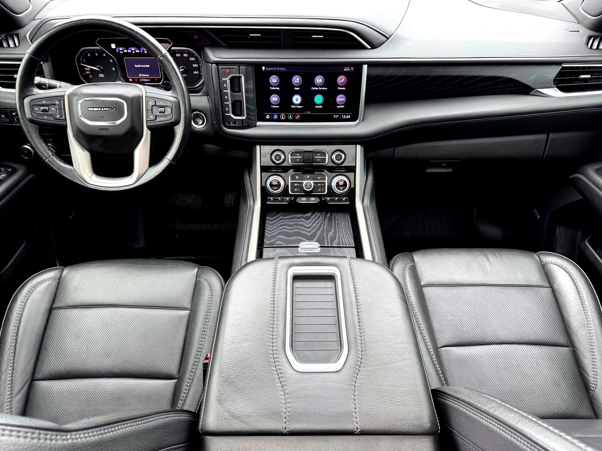 Used 2021 GMC Yukon Denali w/ Denali Premium Package RWD image 23
