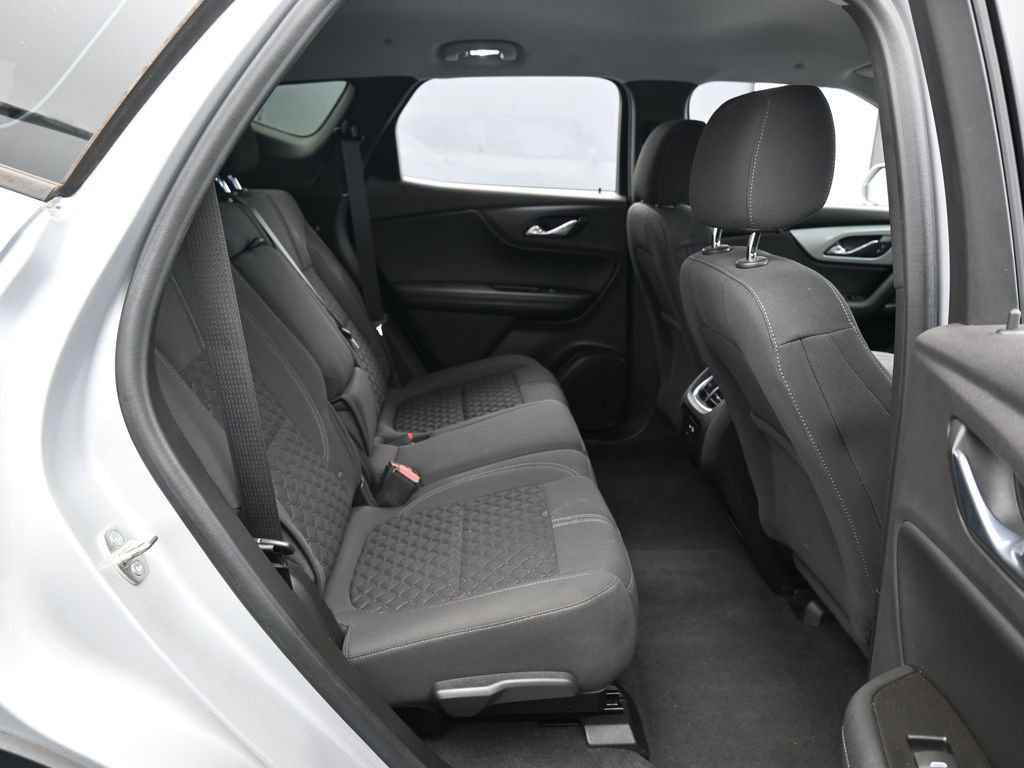 Used 2019 Chevrolet Blazer L FWD image 31