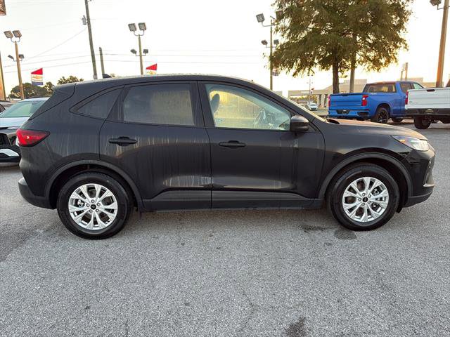 Used 2025 Ford Escape Active FWD image 8