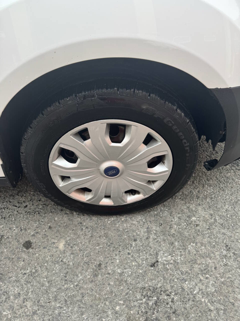 Used 2019 Ford Transit Connect XL image 24